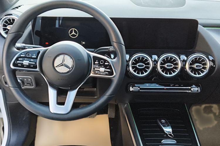 Used Mercedes-Benz GLA 2020 GLA 200 Interior 3