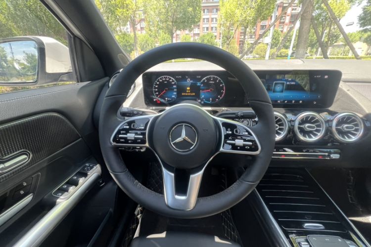Used Mercedes-Benz GLA 2020 GLA 200 Interior 3