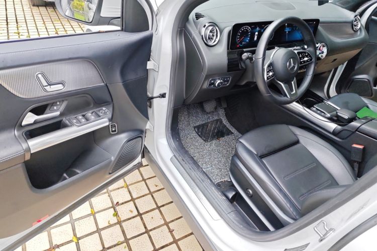 Used Mercedes-Benz GLA 2020 GLA 200 Interior 3