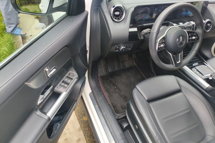 Used Mercedes-Benz GLA 2020 GLA 180 Interior 3