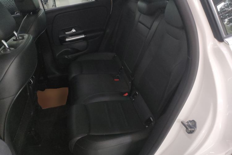 Used Mercedes-Benz GLA 2020 GLA 180 Interior 4