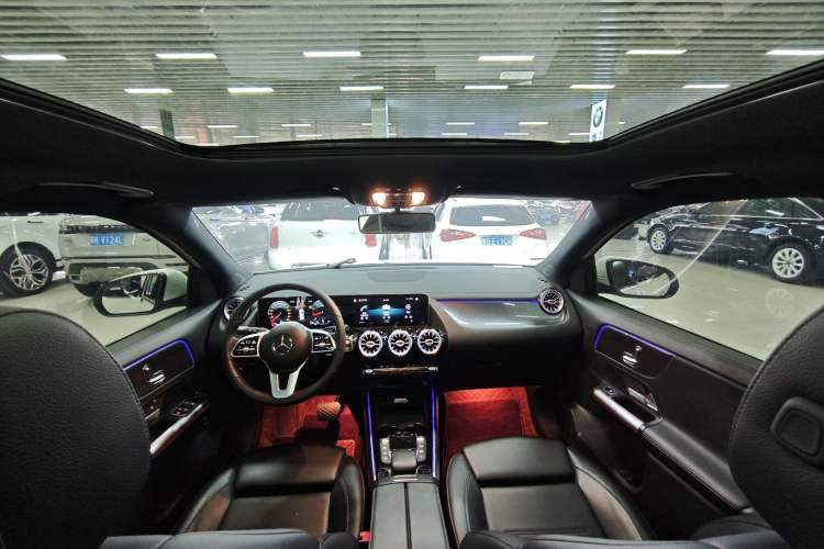 Used Mercedes-Benz GLA 2020 GLA 200 Interior 5