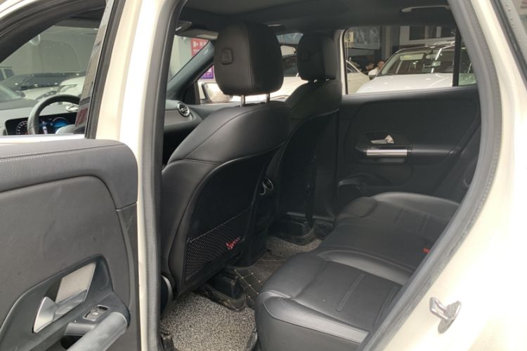 Used Mercedes-Benz GLA 2020 GLA 200 Interior 6