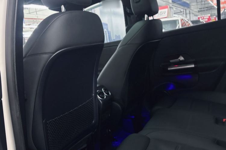 Used Mercedes-Benz GLA 2020 GLA 200 Interior 6