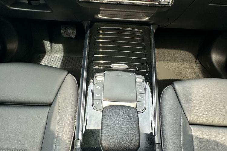 Used Mercedes-Benz GLA 2020 GLA 180 Interior 6