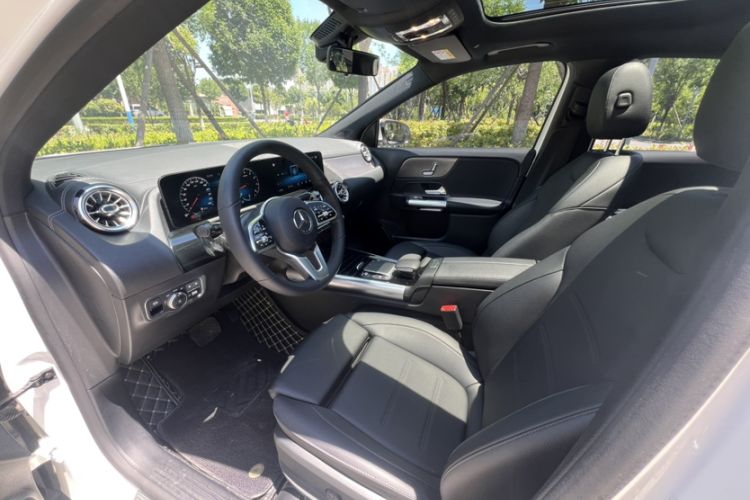 Used Mercedes-Benz GLA 2020 GLA 200 Interior 9
