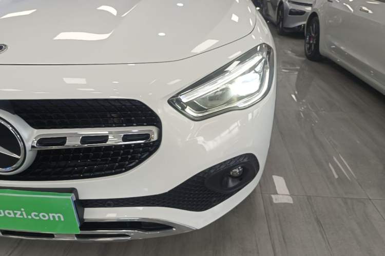 Used Mercedes-Benz GLA 2020 GLA 200 Left Front Headlight
