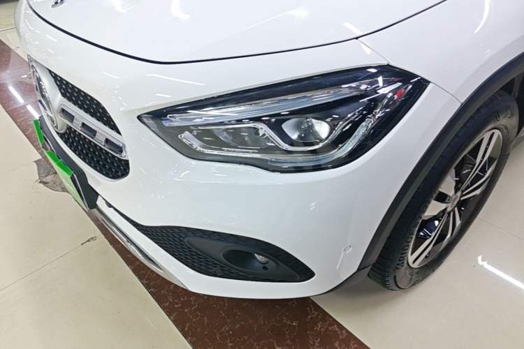 Used Mercedes-Benz GLA 2020 GLA 180 Left Front Headlight