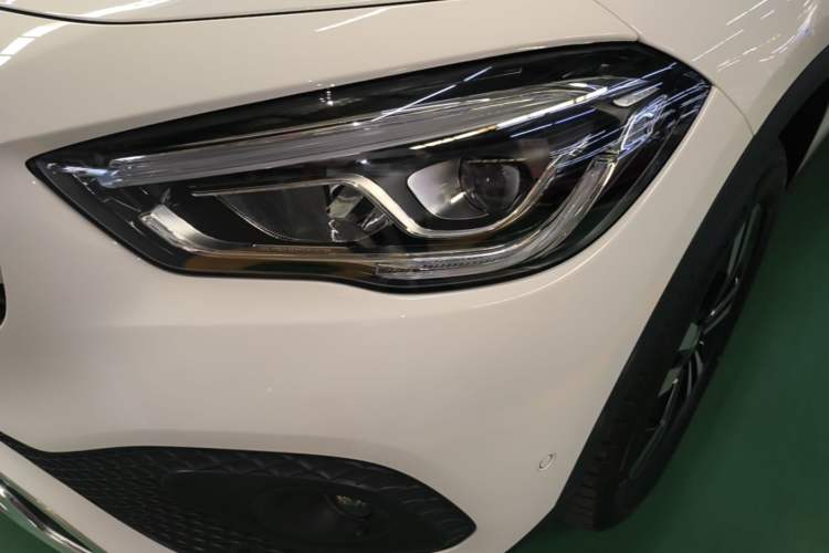 Used Mercedes-Benz GLA 2020 GLA 200 Left Front Headlight