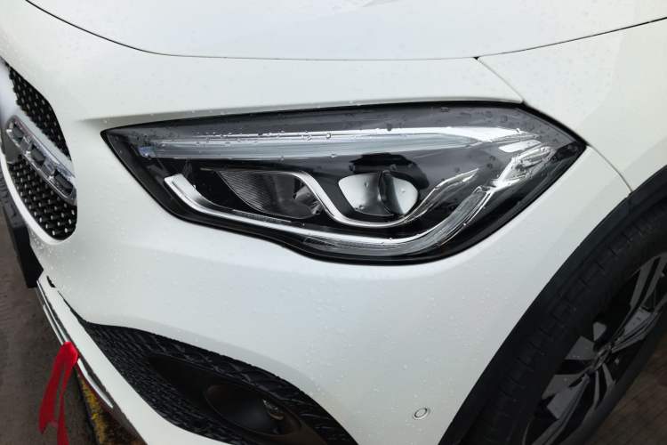 Used Mercedes-Benz GLA 2020 GLA 200 Left Front Headlight