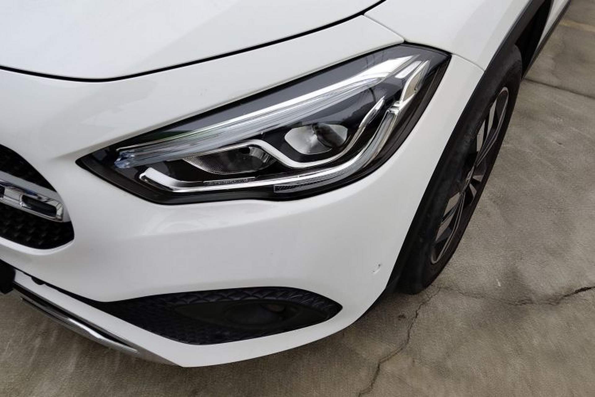 Used Mercedes-Benz GLA 2020 GLA 200 Left Front Headlight