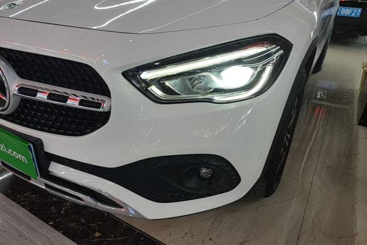 Used Mercedes-Benz GLA 2020 GLA 200 Left Front Headlight