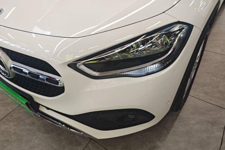 Used Mercedes-Benz GLA 2020 GLA 180 Left Front Headlight