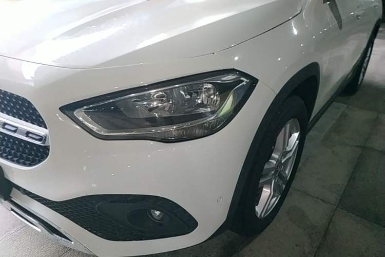 Used Mercedes-Benz GLA 2020 GLA 180 Left Front Headlight