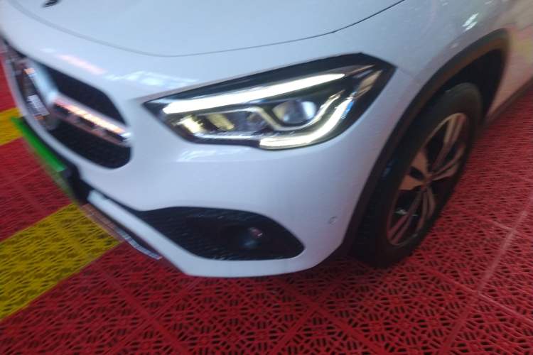 Used Mercedes-Benz GLA 2020 GLA 200 Left Front Headlight