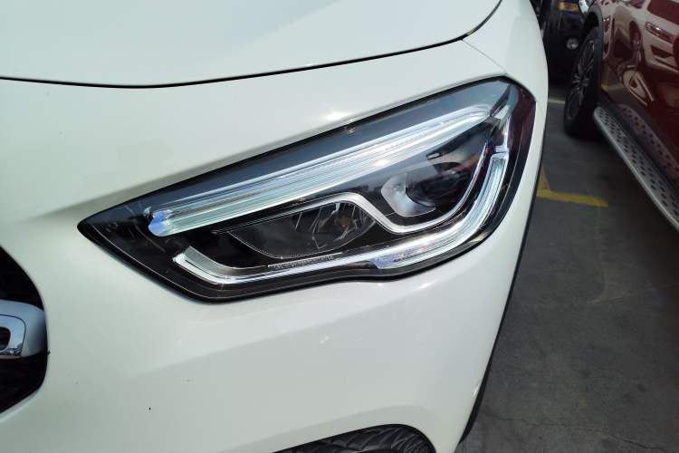 Used Mercedes-Benz GLA 2020 GLA 200 Left Front Headlight