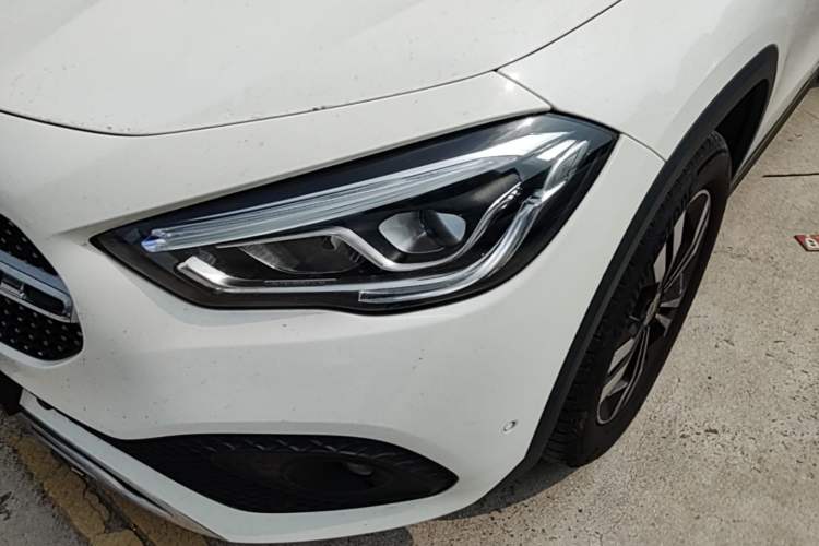 Used Mercedes-Benz GLA 2020 GLA 180 Left Front Headlight
