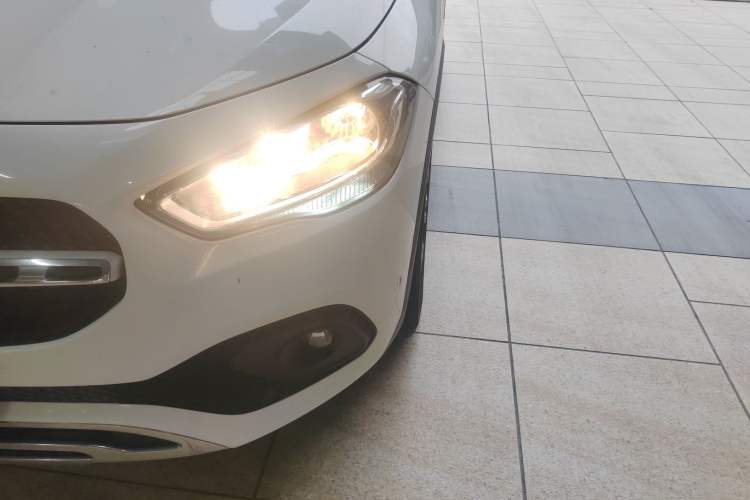 Used Mercedes-Benz GLA 2020 GLA 180 Left Front Headlight