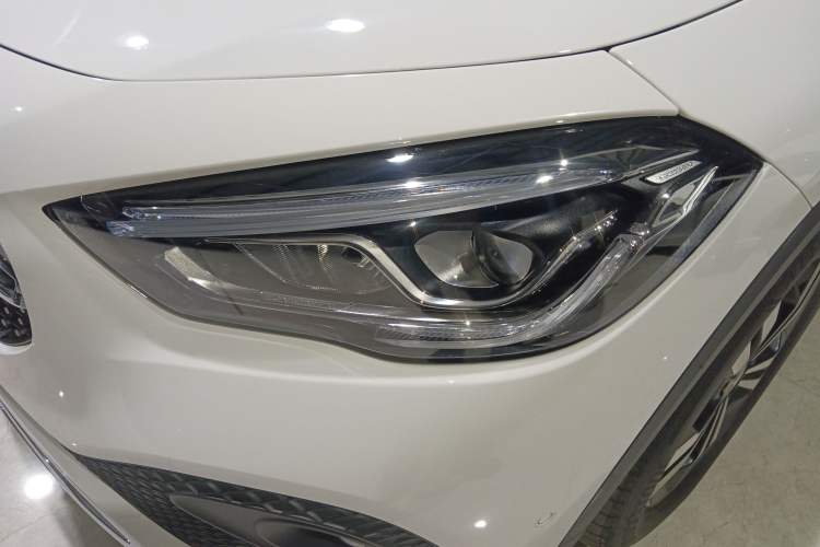 Used Mercedes-Benz GLA 2020 GLA 200 Left Front Headlight