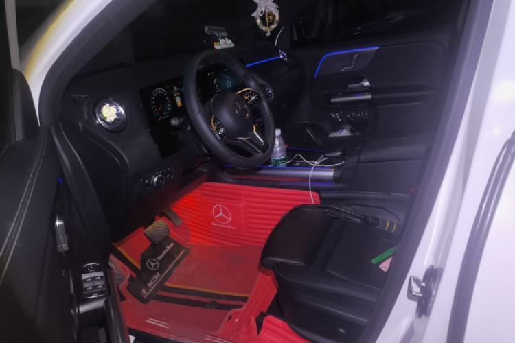 Used Mercedes-Benz GLA 2020 GLA 200 Left Front Seat
