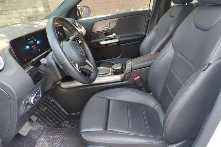 Used Mercedes-Benz GLA 2020 GLA 200 Left Front Seat