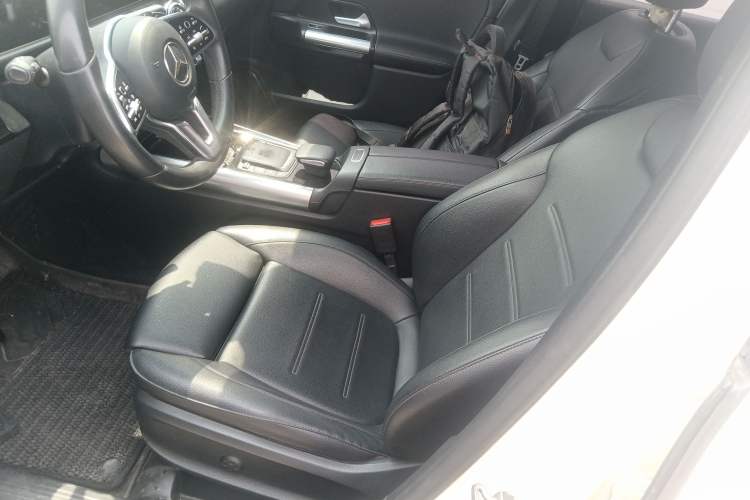 Used Mercedes-Benz GLA 2020 GLA 200 Left Front Seat