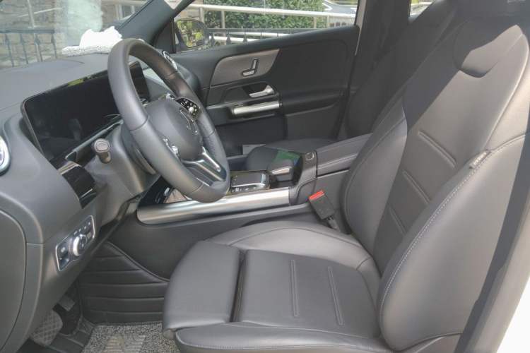 Used Mercedes-Benz GLA 2020 GLA 200 Left Front Seat