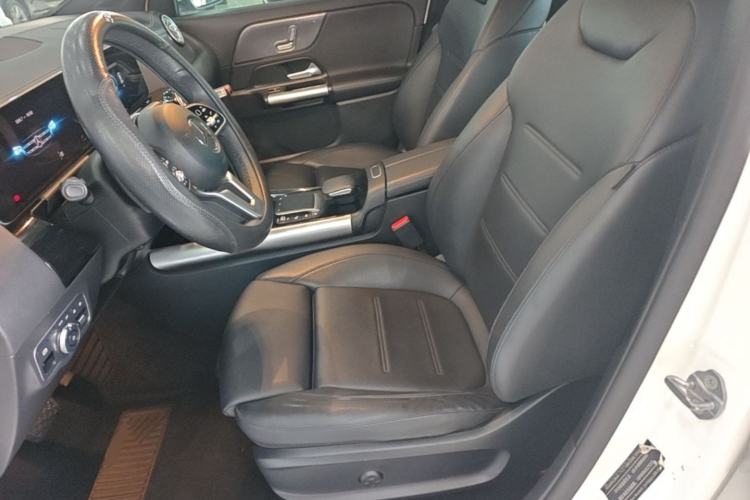 Used Mercedes-Benz GLA 2020 GLA 200 Left Front Seat