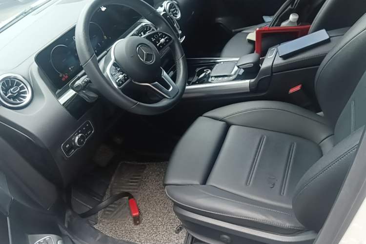 Used Mercedes-Benz GLA 2020 GLA 200 Left Front Seat