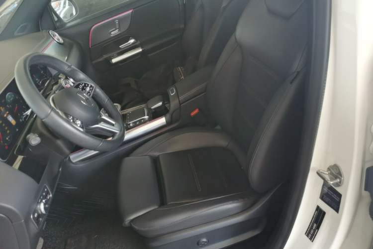 Used Mercedes-Benz GLA 2020 GLA 200 Left Front Seat