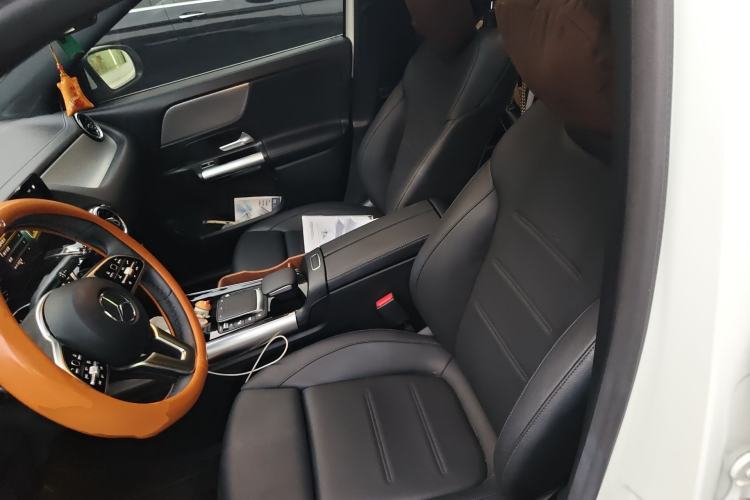 Used Mercedes-Benz GLA 2020 GLA 180 Left Front Seat