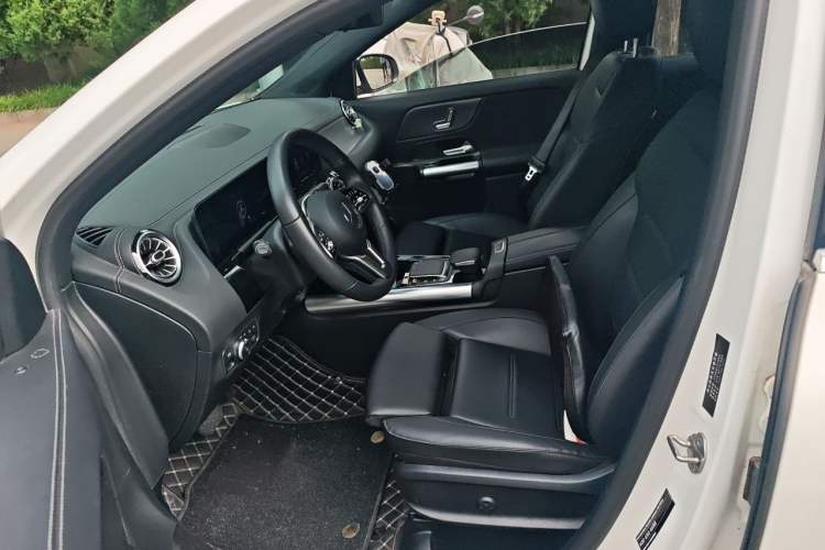 Used Mercedes-Benz GLA 2020 GLA 200 Left Front Seat