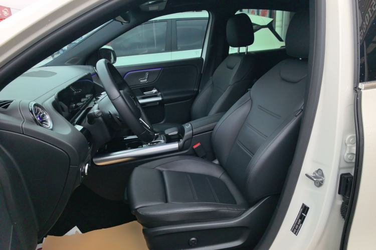 Used Mercedes-Benz GLA 2020 GLA 200 Left Front Seat