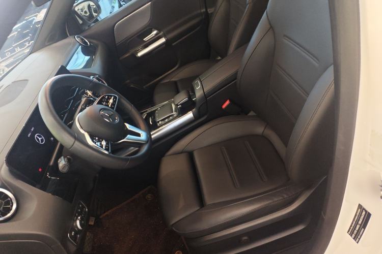 Used Mercedes-Benz GLA 2020 GLA 180 Left Front Seat