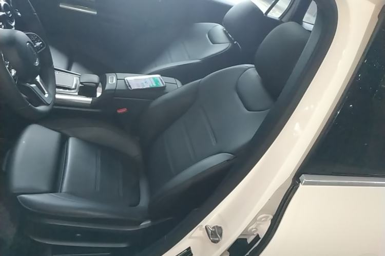 Used Mercedes-Benz GLA 2020 GLA 180 Left Front Seat