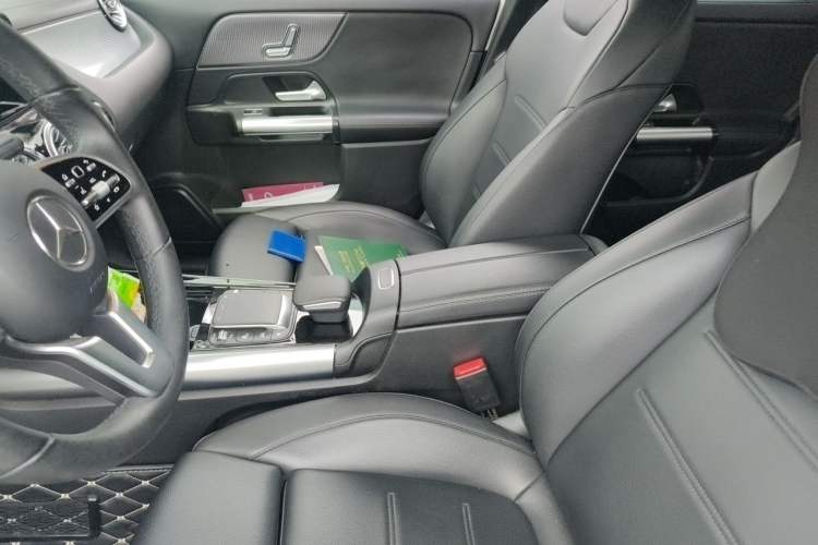 Used Mercedes-Benz GLA 2020 GLA 200 Left Front Seat