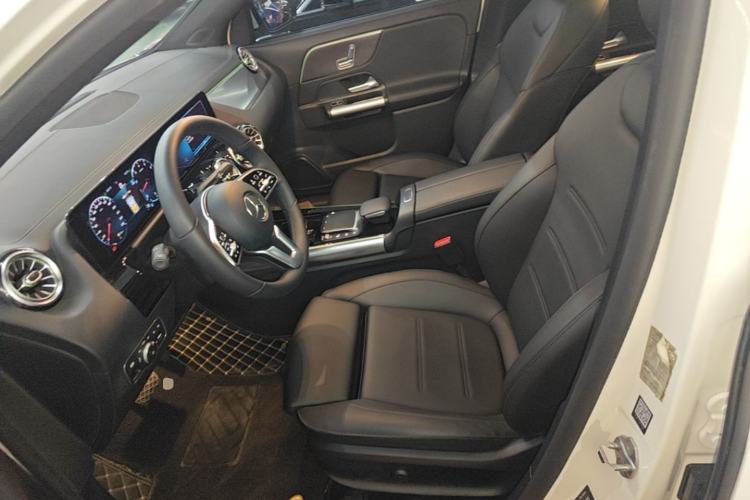 Used Mercedes-Benz GLA 2020 GLA 200 Left Front Seat