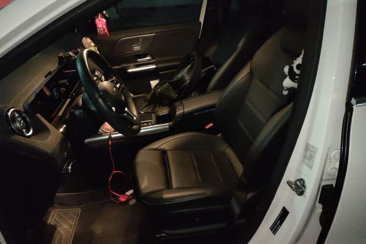 Used Mercedes-Benz GLA 2020 GLA 200 Left Front Seat