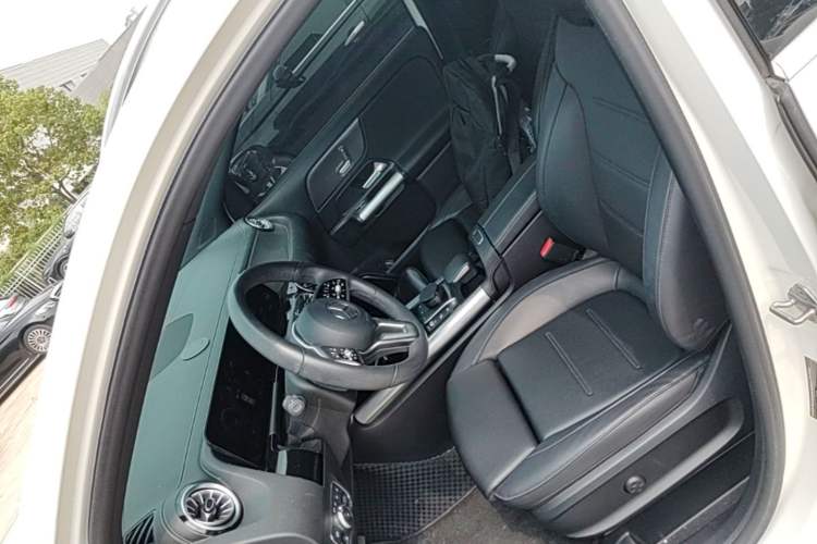 Used Mercedes-Benz GLA 2020 GLA 180 Left Front Seat