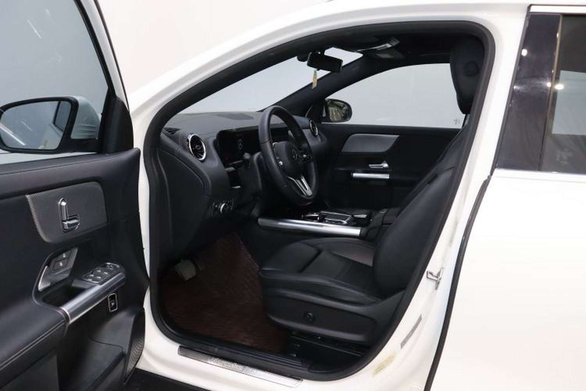 Used Mercedes-Benz GLA 2020 GLA 180 Left Front Seat