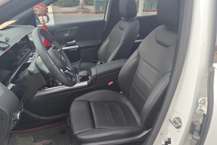 Used Mercedes-Benz GLA 2020 GLA 200 Left Front Seat