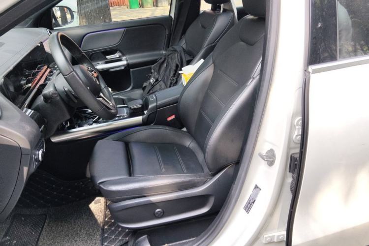 Used Mercedes-Benz GLA 2020 GLA 180 Left Front Seat