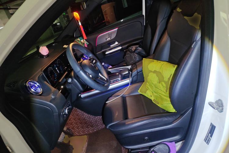 Used Mercedes-Benz GLA 2020 GLA 200 Left Front Seat