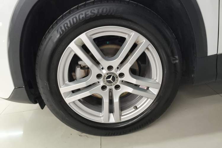 Used Mercedes-Benz GLA 2020 GLA 180 Left Front Wheel Hub