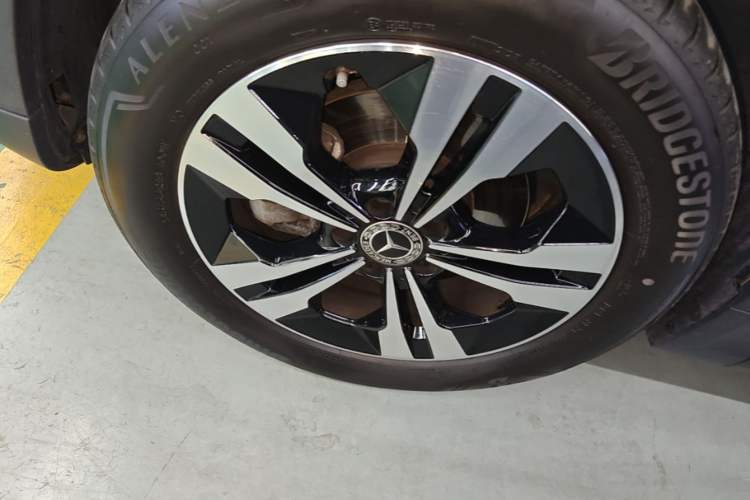 Used Mercedes-Benz GLA 2020 GLA 200 Left Front Wheel Hub