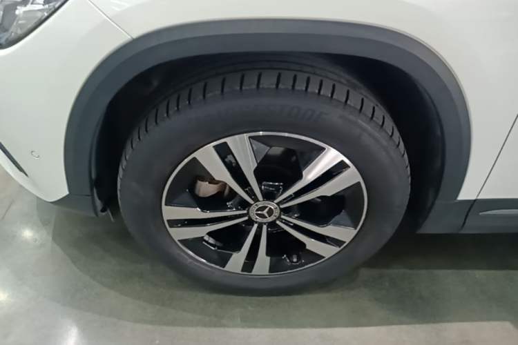 Used Mercedes-Benz GLA 2020 GLA 200 Left Front Wheel Hub