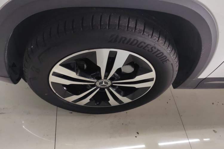 Used Mercedes-Benz GLA 2020 GLA 200 Left Front Wheel Hub