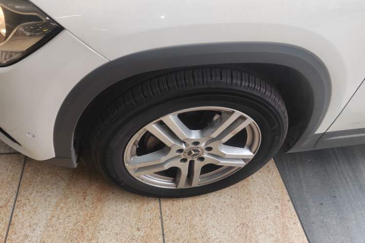 Used Mercedes-Benz GLA 2020 GLA 180 Left Front Wheel Hub