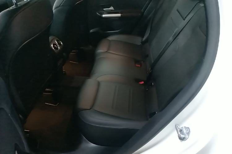 Used Mercedes-Benz GLA 2020 GLA 200 Left Rear Seat