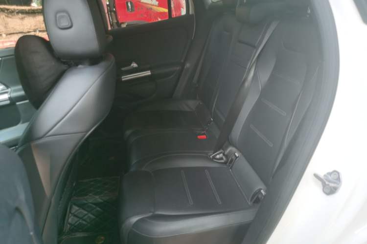 Used Mercedes-Benz GLA 2020 GLA 200 Left Rear Seat